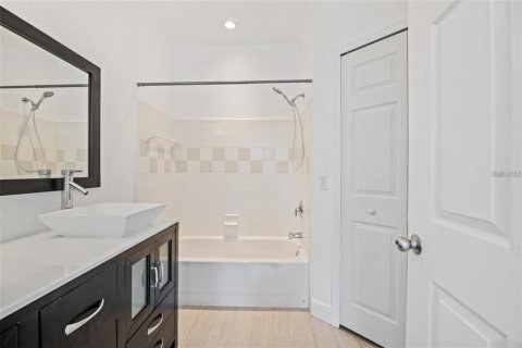 Copropriété à louer à Sarasota, Floride: 2 chambres, 103.31 m2 № 2114126 - photo 23