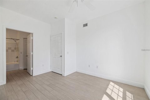 Copropriété à louer à Sarasota, Floride: 2 chambres, 103.31 m2 № 2114126 - photo 18