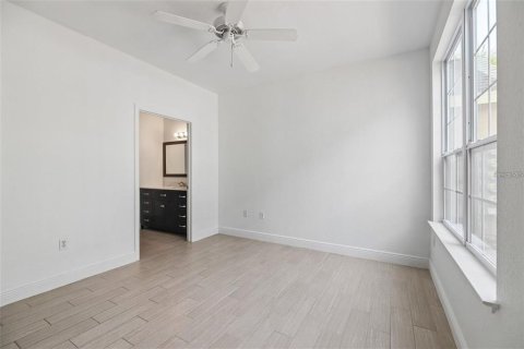 Copropriété à louer à Sarasota, Floride: 2 chambres, 103.31 m2 № 2114126 - photo 15