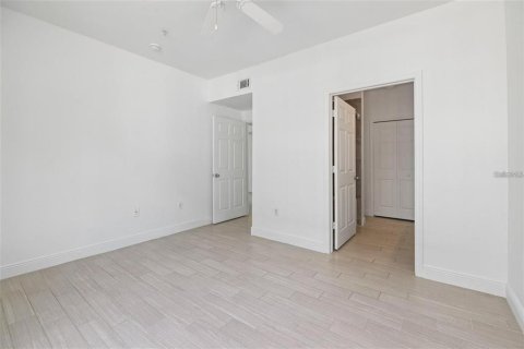 Copropriété à louer à Sarasota, Floride: 2 chambres, 103.31 m2 № 2114126 - photo 16