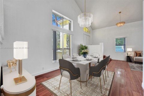 House in Coral Springs, Florida 6 bedrooms, 286.32 sq.m. № 1745635 - photo 10