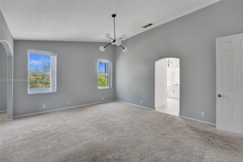 House in Coral Springs, Florida 6 bedrooms, 286.32 sq.m. № 1745635 - photo 21