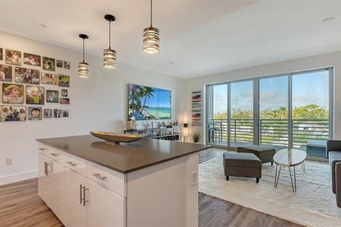 Condominio en venta en Sarasota, Florida, 1 dormitorio, 83.24 m2 № 1732274 - foto 14