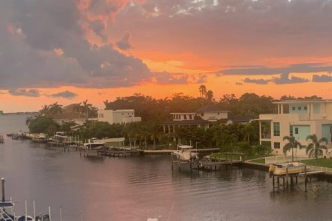 Condominio en venta en Sarasota, Florida, 1 dormitorio, 83.24 m2 № 1732274 - foto 3