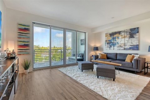 Condominio en venta en Sarasota, Florida, 1 dormitorio, 83.24 m2 № 1732274 - foto 20