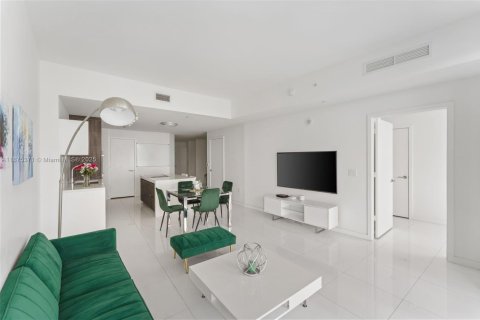Copropriété à vendre à Miami, Floride: 1 chambre, 94.57 m2 № 1895969 - photo 4