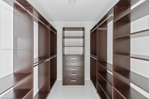 Copropriété à vendre à Miami, Floride: 1 chambre, 94.57 m2 № 1895969 - photo 14