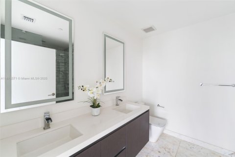 Copropriété à vendre à Miami, Floride: 1 chambre, 94.57 m2 № 1895969 - photo 15