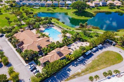 Condo in Hollywood, Florida, 2 bedrooms  № 2050586 - photo 26