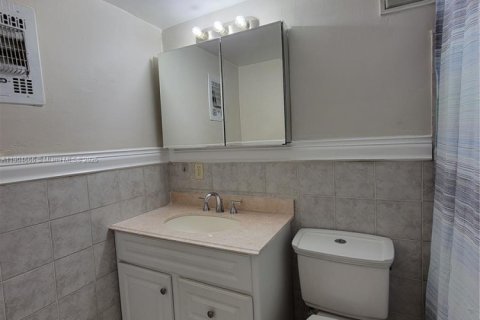 Condominio en alquiler en Miami Beach, Florida, 1 dormitorio, 41.81 m2 № 1956508 - foto 5