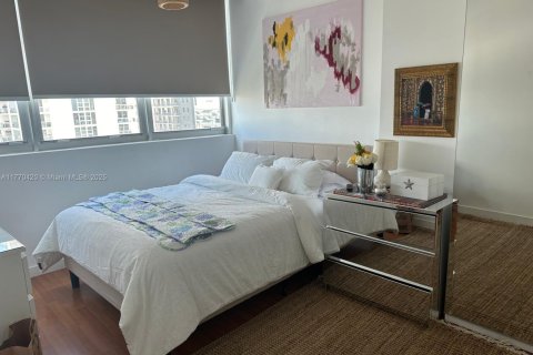 Condo in Miami, Florida, 1 bedroom  № 1610043 - photo 4