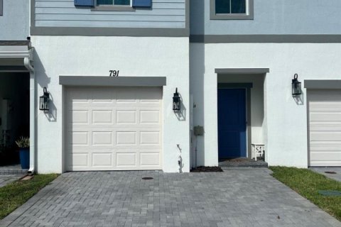 Touwnhouse à Port St. Lucie, Floride 3 chambres, 157 m2 № 2247837