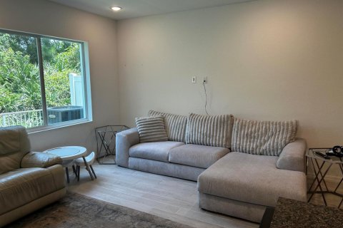 Adosado en venta en Port St. Lucie, Florida, 3 dormitorios, 157 m2 № 2247837 - foto 19
