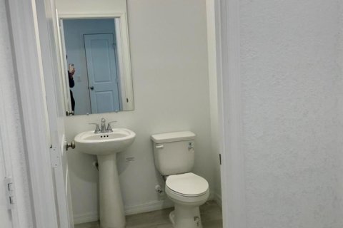 Adosado en venta en Port St. Lucie, Florida, 3 dormitorios, 157 m2 № 2247837 - foto 16