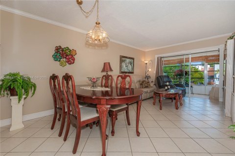 Copropriété à vendre à Lauderdale Lakes, Floride: 2 chambres, 94.85 m2 № 1933308 - photo 6