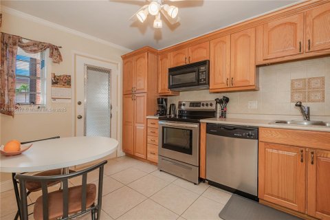 Copropriété à vendre à Lauderdale Lakes, Floride: 2 chambres, 94.85 m2 № 1933308 - photo 3