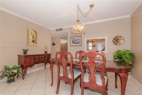 Copropriété à vendre à Lauderdale Lakes, Floride: 2 chambres, 94.85 m2 № 1933308 - photo 7