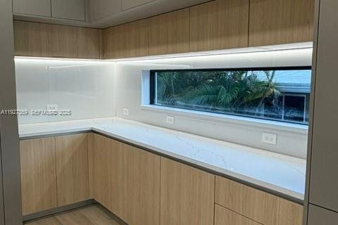 Casa en venta en Fort Lauderdale, Florida, 4 dormitorios № 1993398 - foto 16