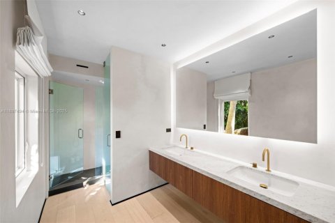 Villa ou maison à vendre à Miami Beach, Floride: 4 chambres, 343.92 m2 № 1950795 - photo 27