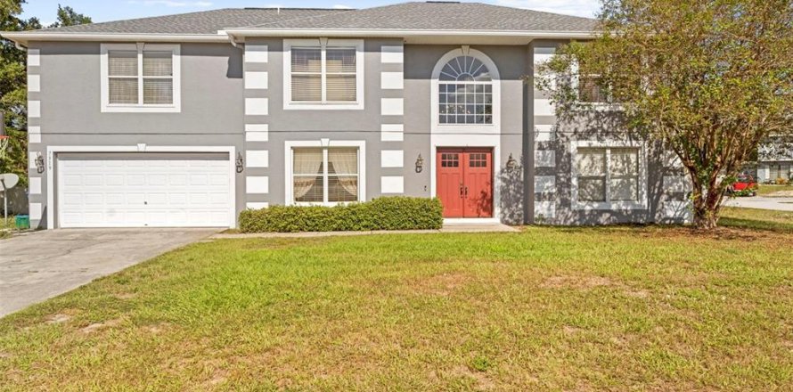 Casa en Spring Hill, Florida 7 dormitorios, 287.63 m2 № 2212823