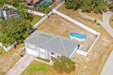 Casa en venta en Spring Hill, Florida, 7 dormitorios, 287.63 m2 № 2212823 - foto 18