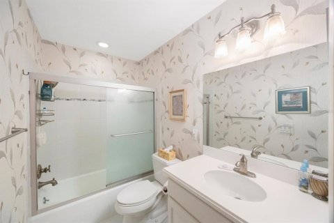 House in Bradenton, Florida 2 bedrooms, 164.62 sq.m. № 1603146 - photo 28