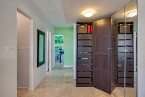 Copropriété à vendre à Miami Beach, Floride: 2 chambres, 120.77 m2 № 1758922 - photo 7