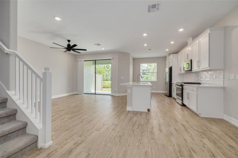 Adosado en alquiler en Wesley Chapel, Florida, 3 dormitorios, 169.73 m2 № 1912430 - foto 8