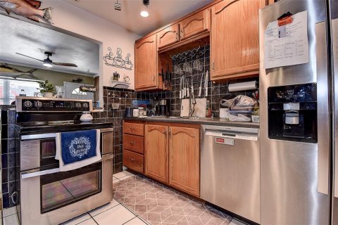 Villa ou maison à vendre à Saint Petersburg, Floride: 2 chambres, 80.92 m2 № 1872863 - photo 8