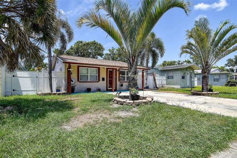 Villa ou maison à vendre à Saint Petersburg, Floride: 2 chambres, 80.92 m2 № 1872863 - photo 3