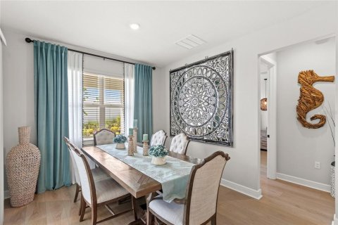 House in Winter Garden, Florida 2 bedrooms, 175.49 sq.m. № 1894738 - photo 24