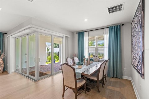 House in Winter Garden, Florida 2 bedrooms, 175.49 sq.m. № 1894738 - photo 25