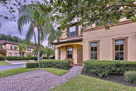 Townhouse in Davenport, Florida 4 bedrooms, 172.43 sq.m. № 1301348 - photo 5
