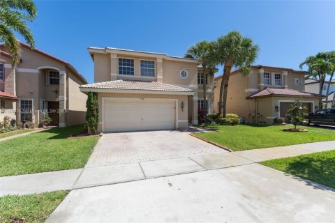 House in Miramar, Florida 4 bedrooms, 273.13 sq.m. № 1748277 - photo 7