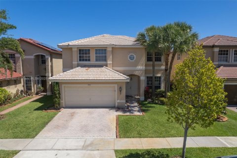 House in Miramar, Florida 4 bedrooms, 273.13 sq.m. № 1748277 - photo 6