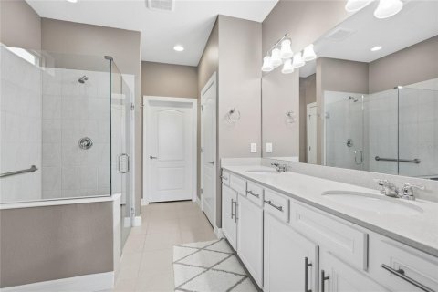 House in Palmetto, Florida 4 bedrooms, 257.15 sq.m. № 2115852 - photo 20