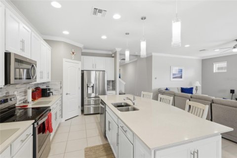 House in Palmetto, Florida 4 bedrooms, 257.15 sq.m. № 2115852 - photo 9