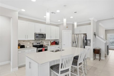 House in Palmetto, Florida 4 bedrooms, 257.15 sq.m. № 2115852 - photo 8