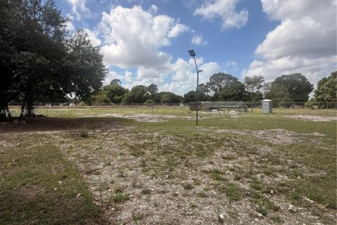 Casa en venta en Clewiston, Florida, 3 dormitorios, 124.86 m2 № 2077921 - foto 10