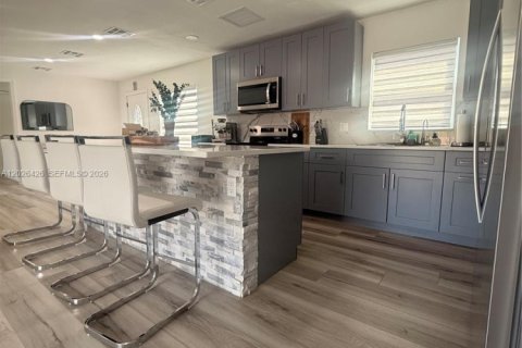 Casa en venta en Clewiston, Florida, 3 dormitorios, 124.86 m2 № 2077921 - foto 17