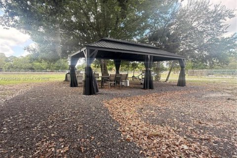 Casa en venta en Clewiston, Florida, 3 dormitorios, 124.86 m2 № 2077921 - foto 3