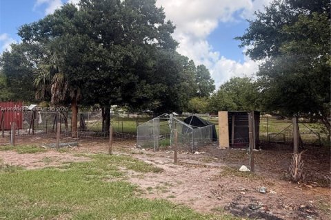Casa en venta en Clewiston, Florida, 3 dormitorios, 124.86 m2 № 2077921 - foto 8
