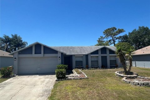 House in Kissimmee, Florida 3 bedrooms, 132.11 sq.m. № 2114075 - photo 4