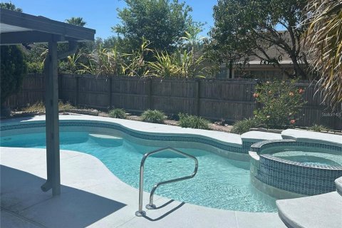 House in Kissimmee, Florida 3 bedrooms, 132.11 sq.m. № 2114075 - photo 6