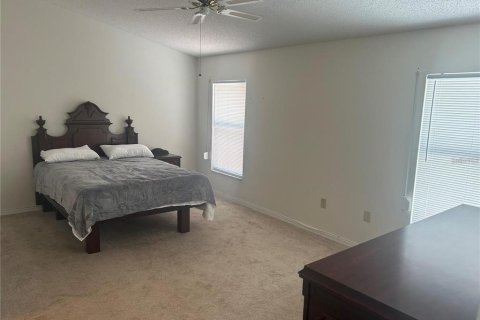 House in Kissimmee, Florida 3 bedrooms, 132.11 sq.m. № 2114075 - photo 9