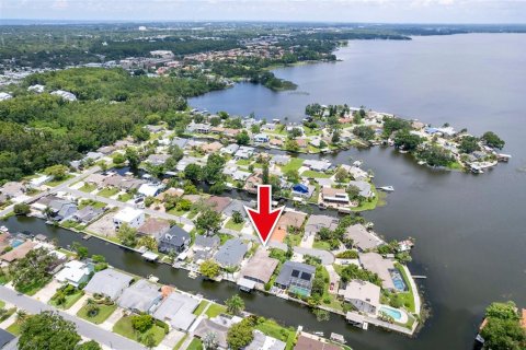 House in Palm Harbor, Florida 3 bedrooms, 153.2 sq.m. № 1848076 - photo 12
