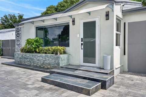 Villa ou maison à vendre à Miami, Floride: 3 chambres, 105.07 m2 № 2172469 - photo 7