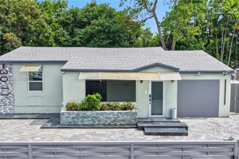 Villa ou maison à Miami, Floride 3 chambres, 105.07 m2 № 2172469