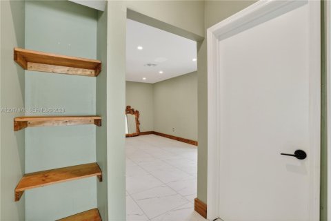 Villa ou maison à vendre à Miami, Floride: 3 chambres, 105.07 m2 № 2172469 - photo 25