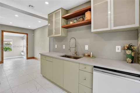 Villa ou maison à vendre à Miami, Floride: 3 chambres, 105.07 m2 № 2172469 - photo 22